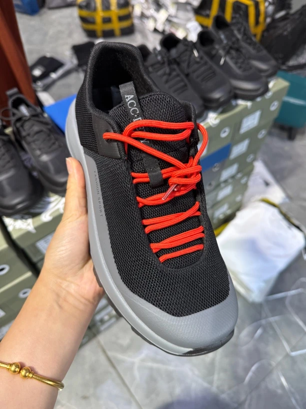 百搭轻便鞋子0001新款男士舒适时尚休闲夏季透气潮鞋飞织