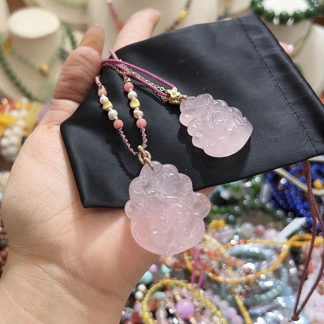 颈饰未镶嵌芙蓉石宇****爱