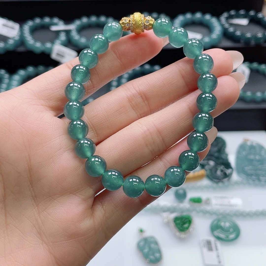 翡翠未镶嵌颈饰卡8