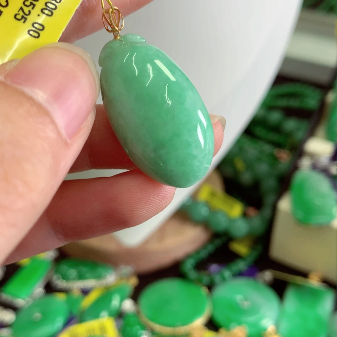 翡翠18K金镶嵌吊坠(不含链)