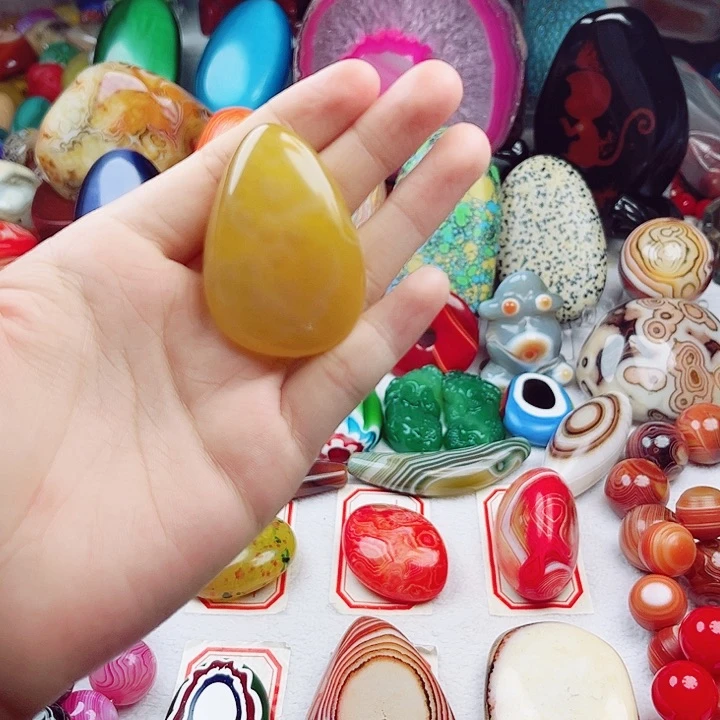 玛瑙/玉髓挂件未镶嵌