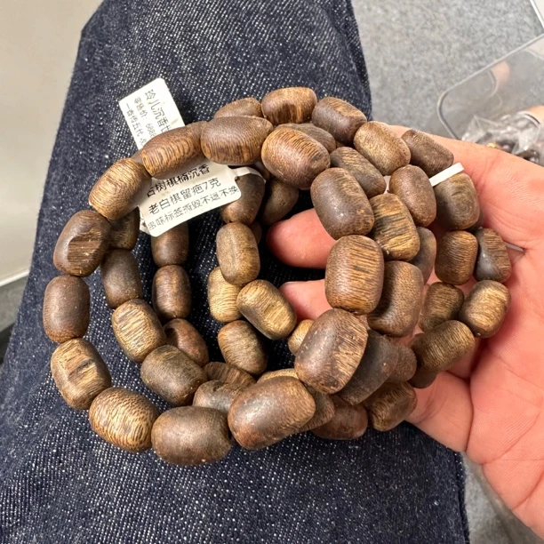 沉香老白棋留疤单圈沉香留香7克三代人高货多样性发一条