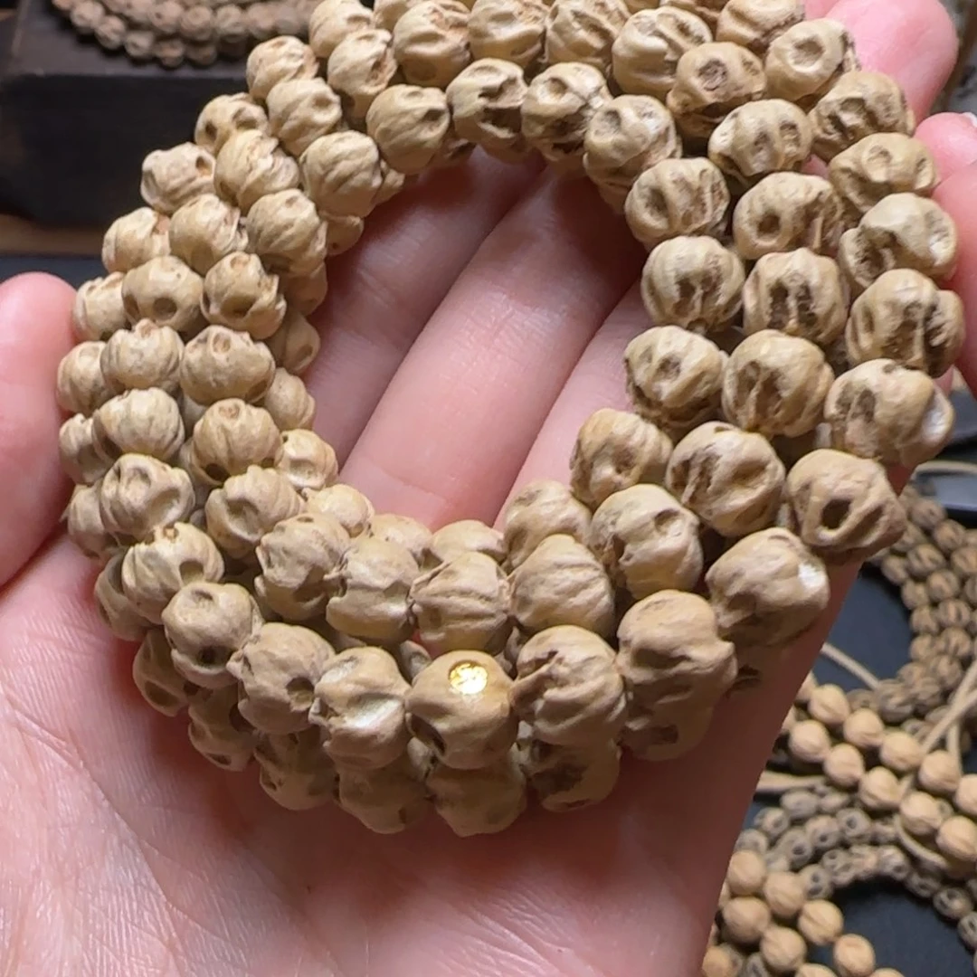 丛***卡柏香籽/百香籽吊坠