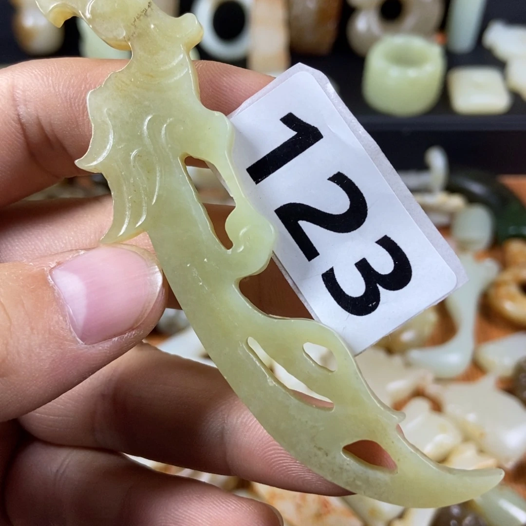 颈饰未镶嵌和田玉