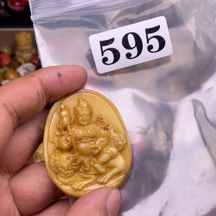 驼骨摆件天***?人工忙着