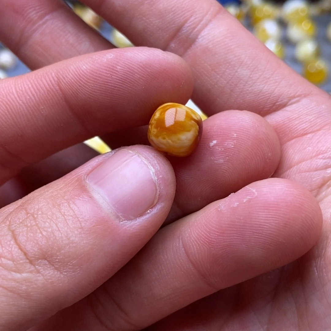 琥珀珠宝奇石未镶嵌小***?