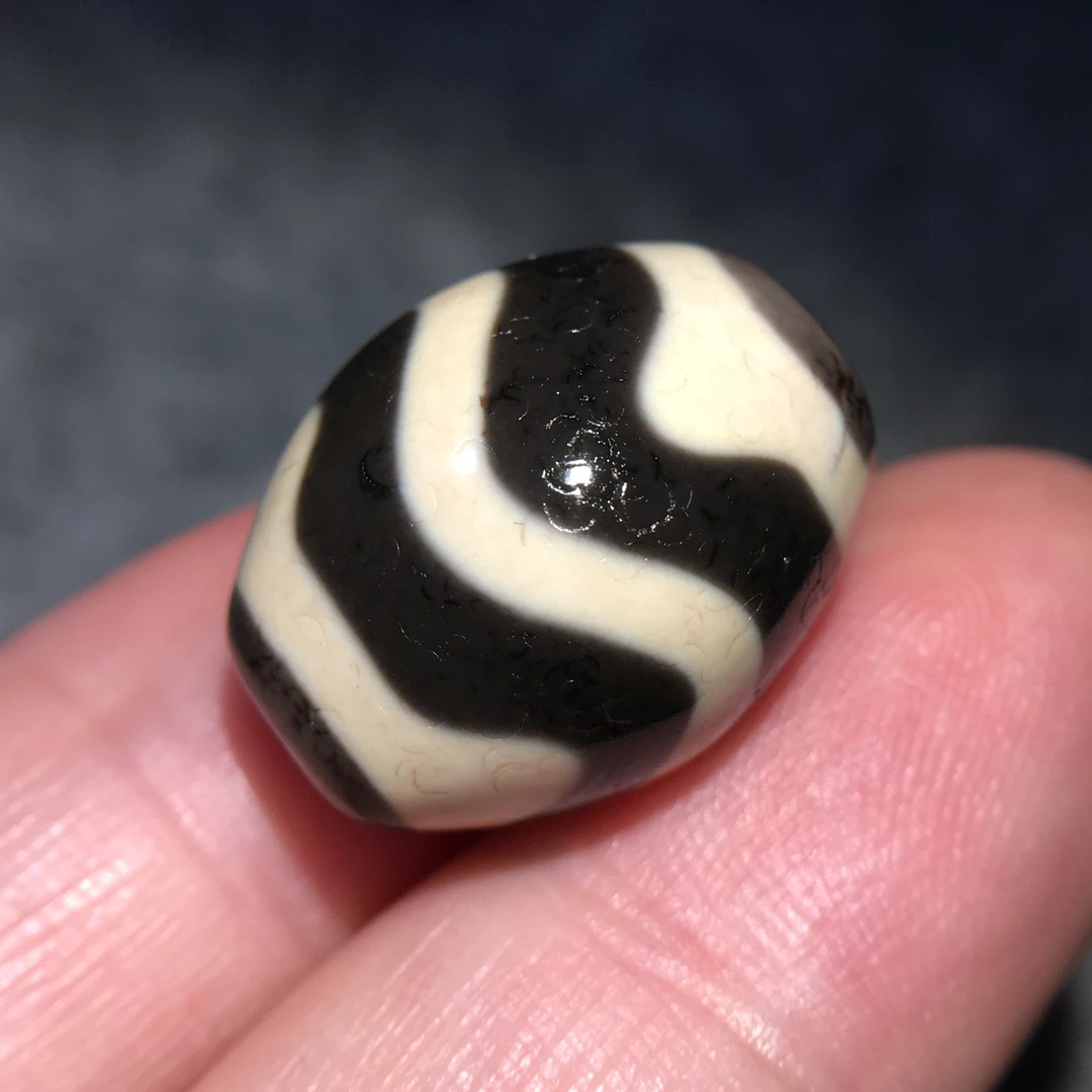 【吉珠甄选】聚缘博古水纹牙牙玛瑙吊坠 椭圆锁骨链藏式项链配珠