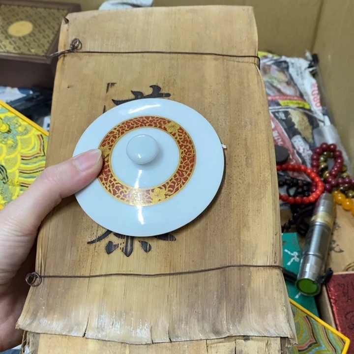 瓷片哈中古工艺品一件