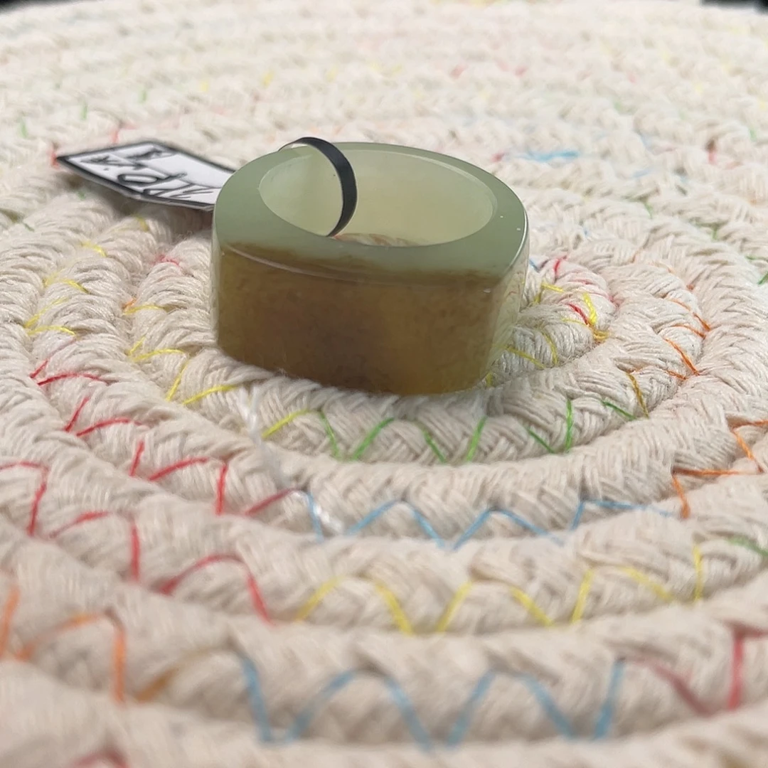 和田玉未镶嵌戒指g2一口糖清水马鞍18.7不退换