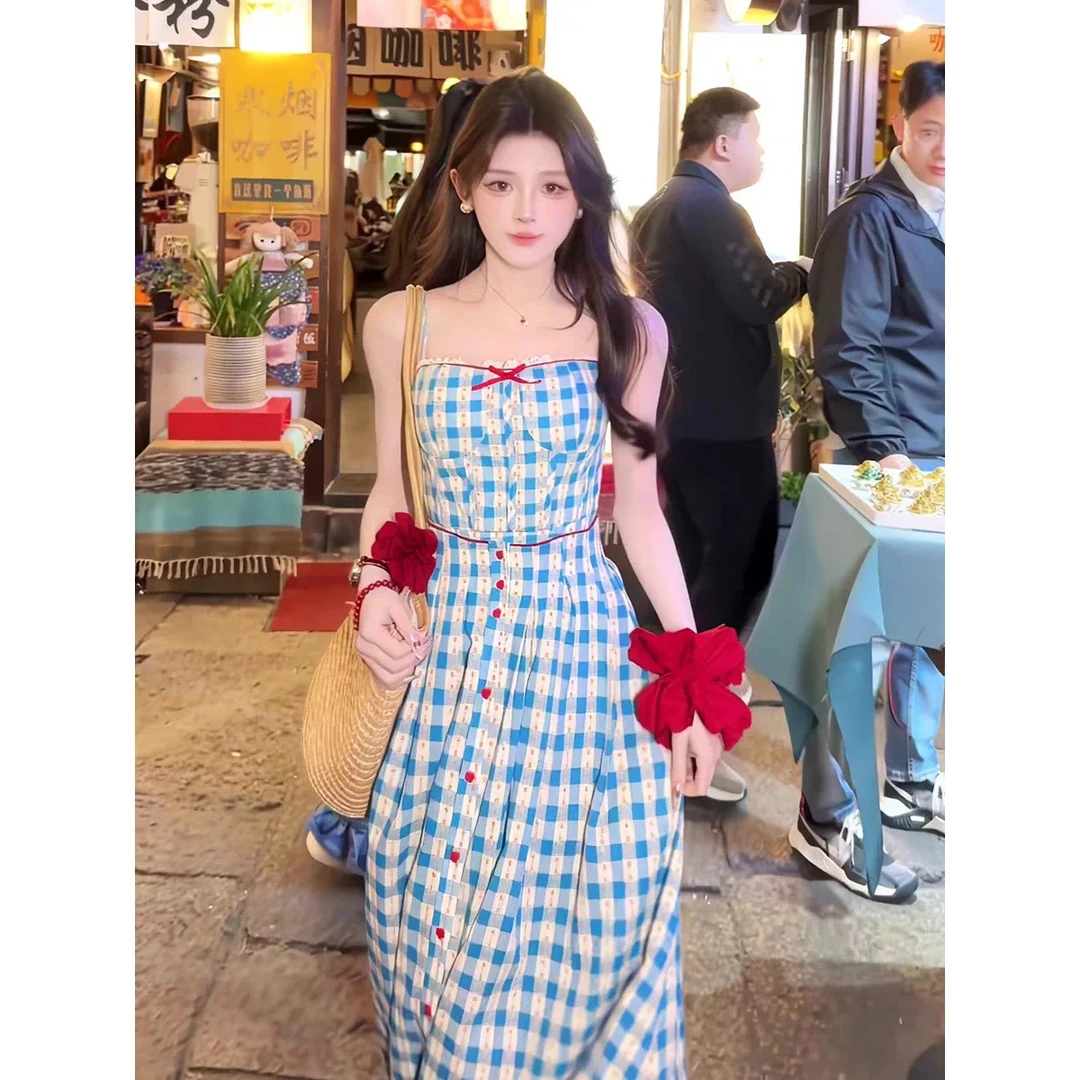 格纹撞色港味复古连衣裙女2025夏季新款吊带裙今年流行的爆款裙子