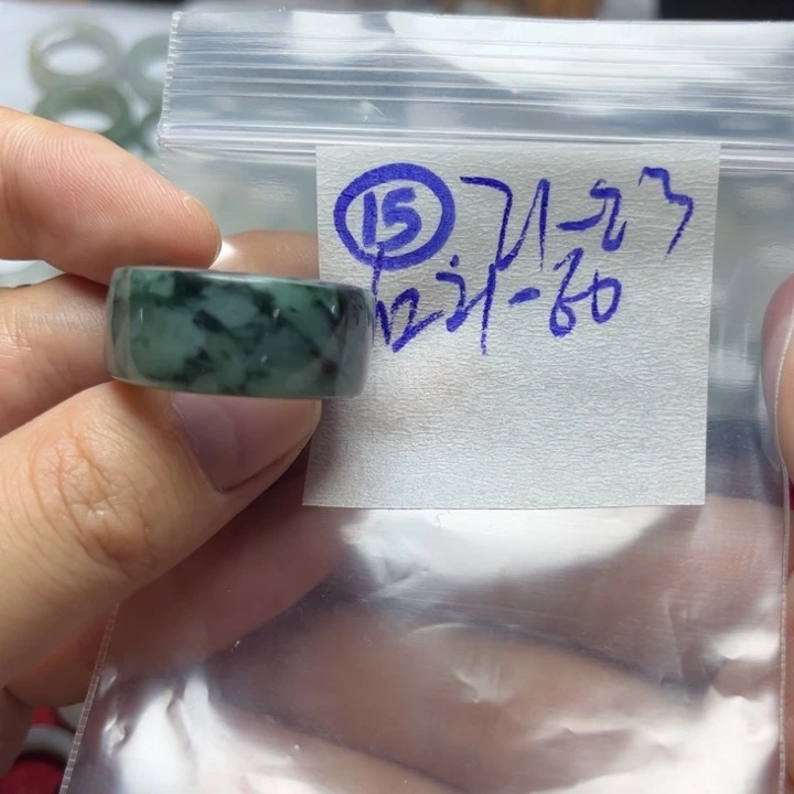 定制翡翠未镶嵌明天