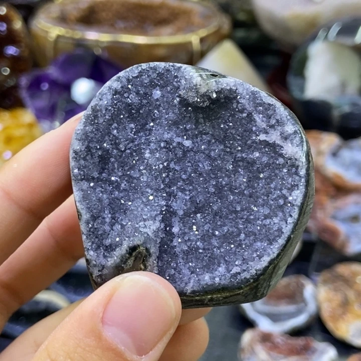 水晶珠宝半成品未镶嵌紫晶镇