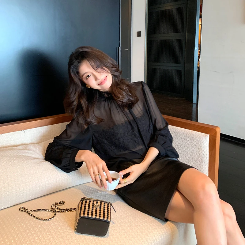 【ALONE SAVOR】龍喜儿诱魅 精致优雅重工蕾丝拼接衬衫小衫Z678