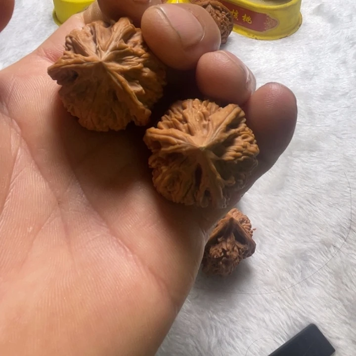 把件桃核文山三棱