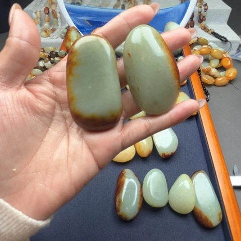 和田玉颈饰未镶嵌童*荣