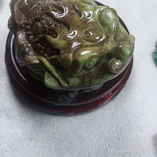 崔***独山玉未镶嵌摆件