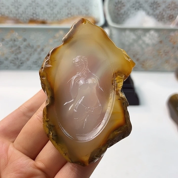 玛瑙/玉髓颈饰未镶嵌