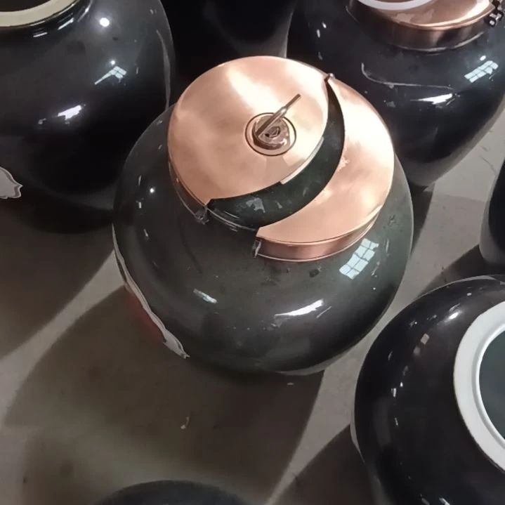 缸搁****丘30斤酒坛带金属盖一个