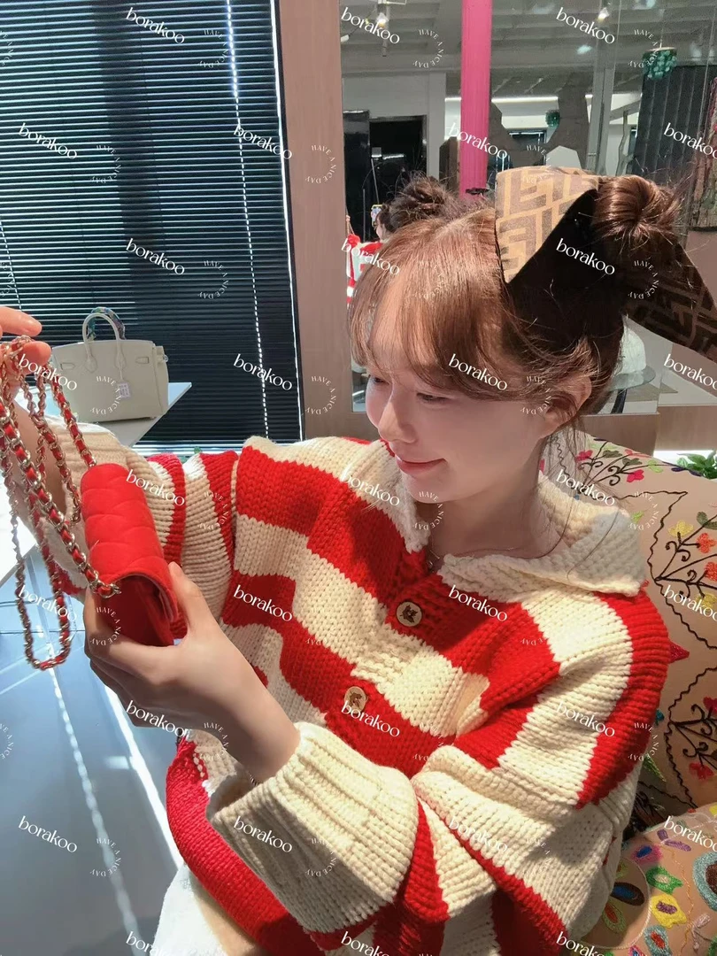 【BORAKOO】红米条纹翻领口袋落肩毛衣