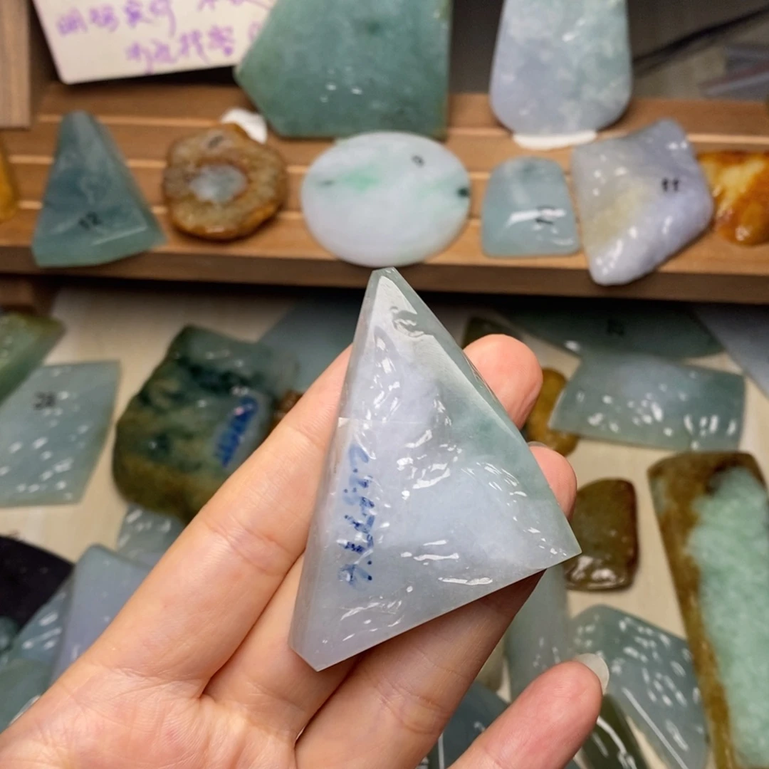 翡翠未镶嵌颈饰天然