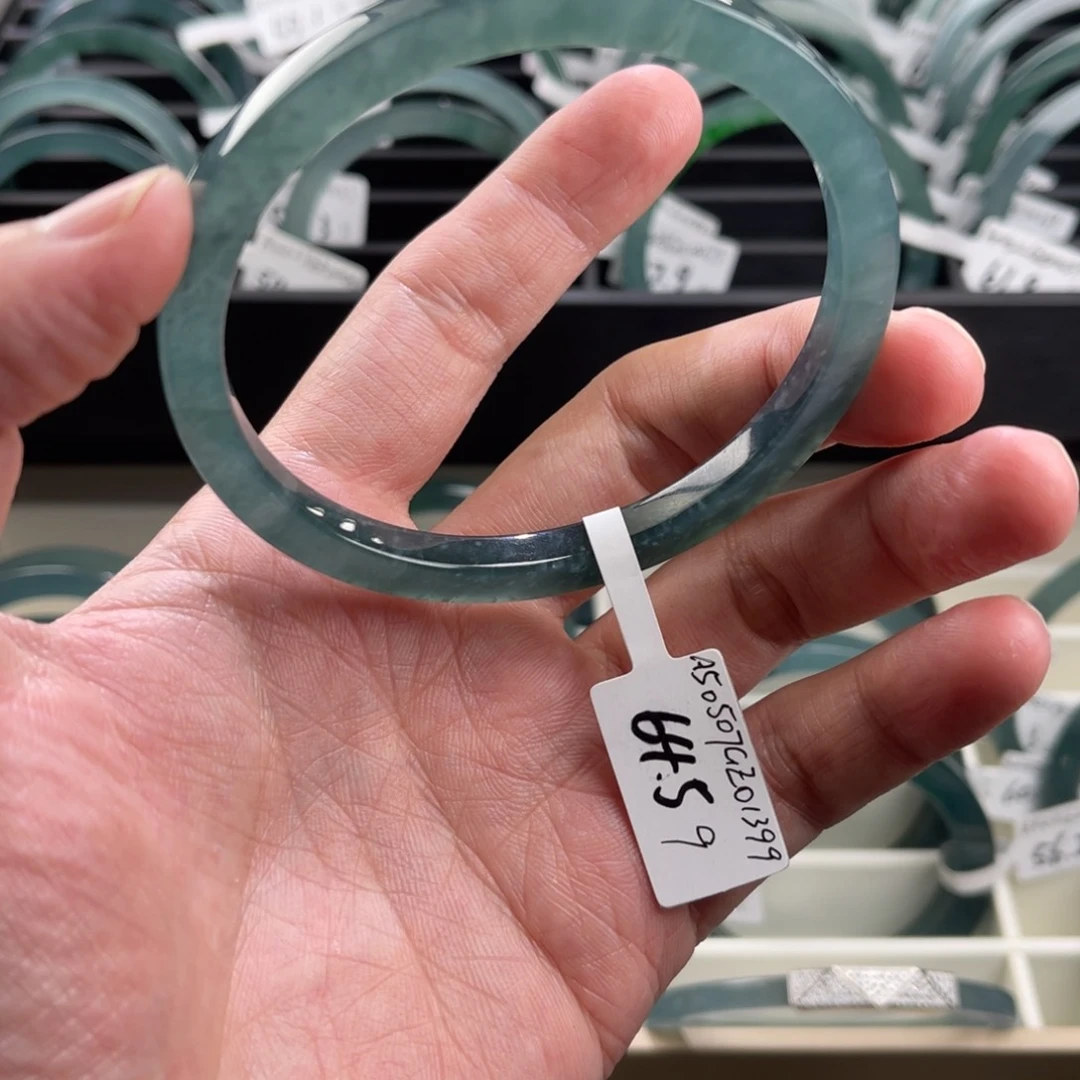 翡翠手镯未镶嵌表****)64.59