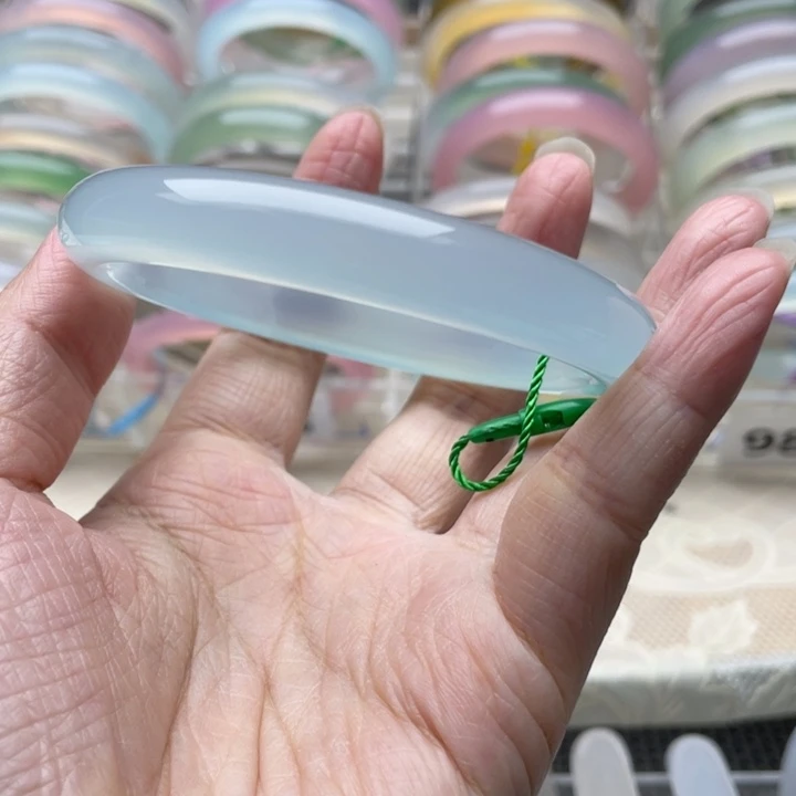 手镯玛瑙/玉髓未镶嵌60圈口