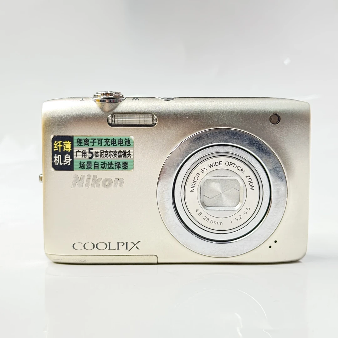 95新 Nikon/尼康 s2600香槟金1400万像素5倍变焦数码相机
