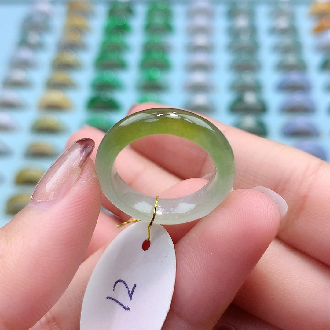 未镶嵌戒指翡翠12圈