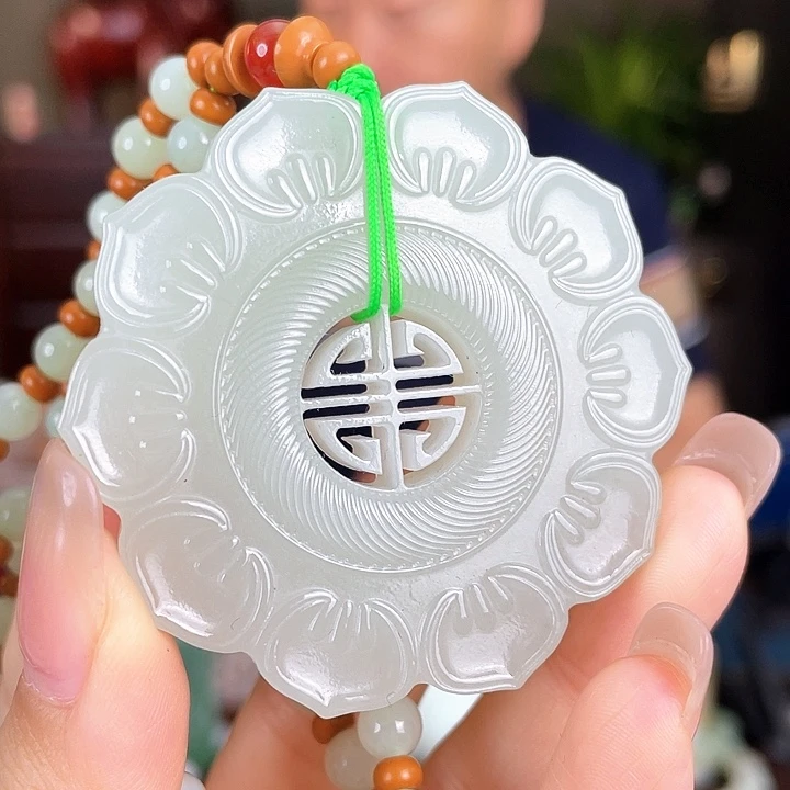 和田玉未镶嵌颈饰定制发货