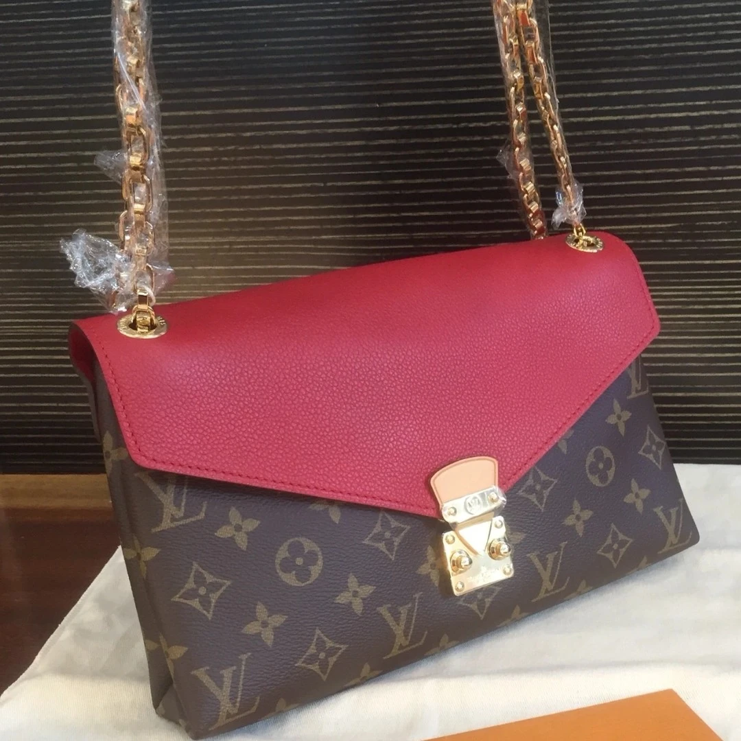 95新 LouisVuitton/路易威登 LV传奇红色老花信封包 25120187-01