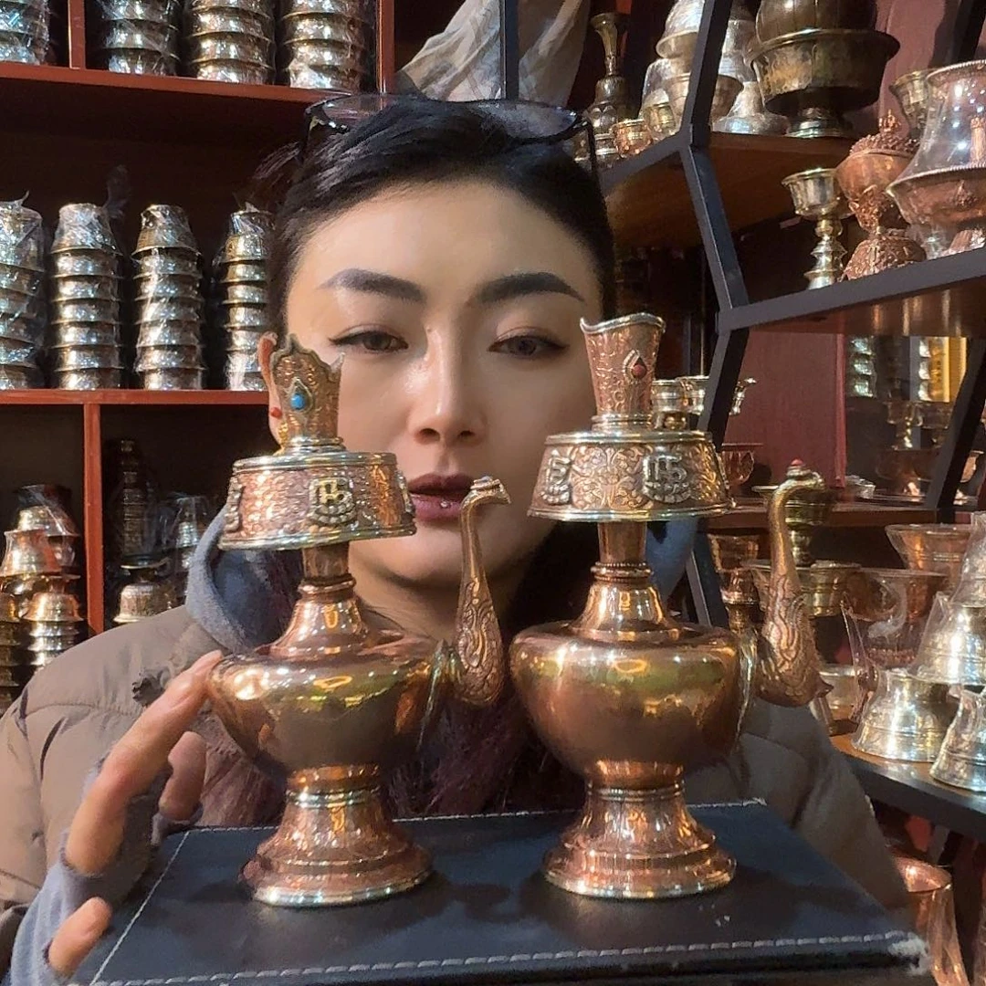 铜尼泊尔纯手工纯紫铜宝瓶一对