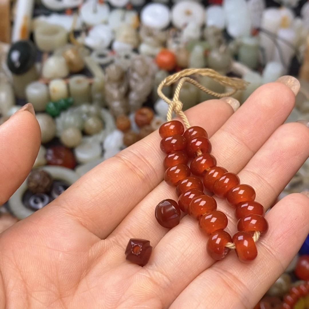 未镶嵌颈饰玛瑙/玉髓?****₄