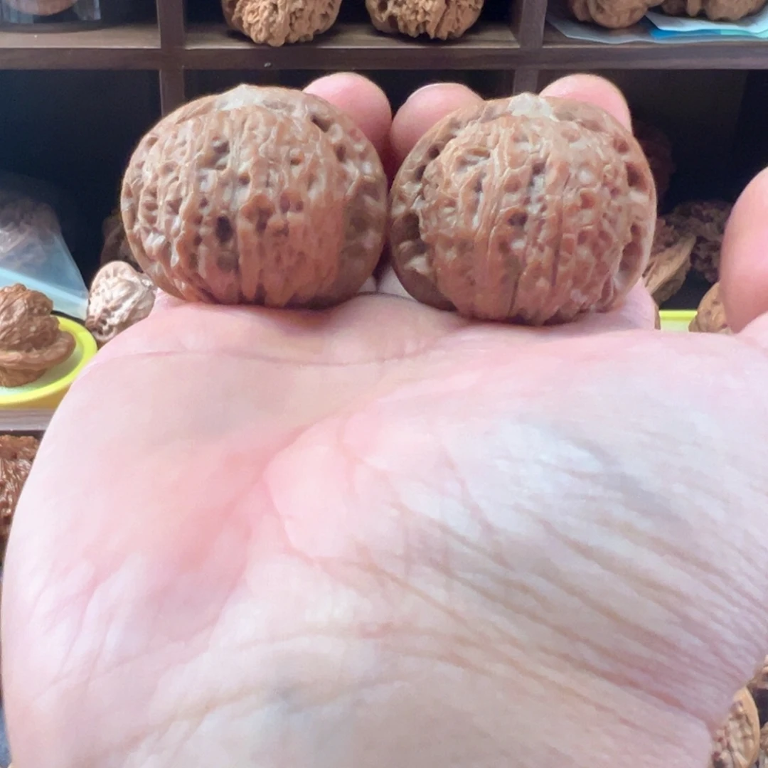 吊坠文玩核桃血麒麟