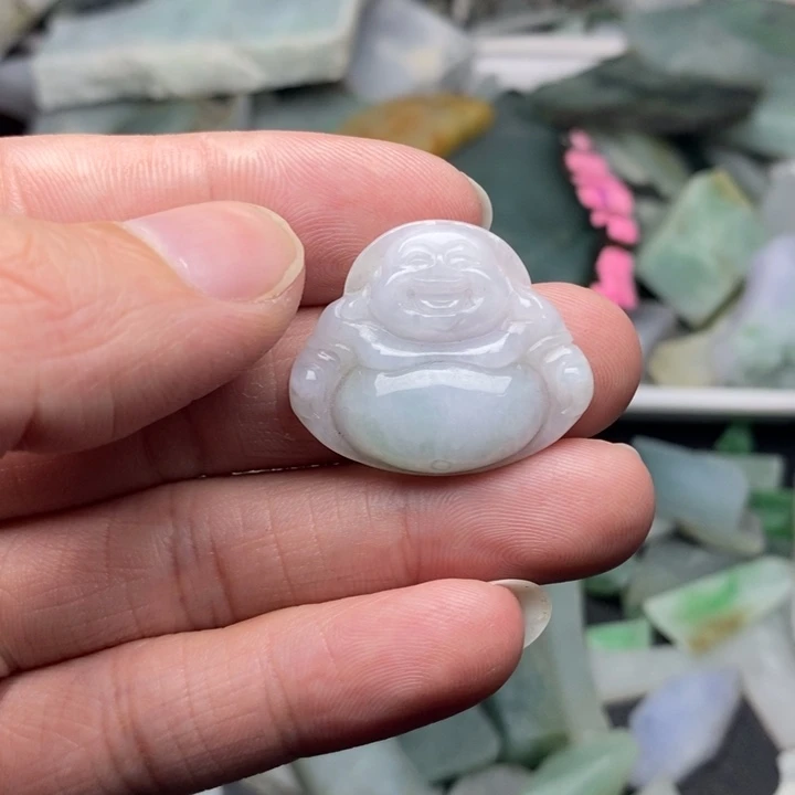 翡翠未镶嵌颈饰翡翠未镶嵌颈饰