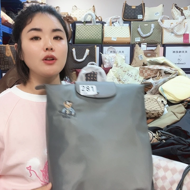 PU包包包包包包包包吧