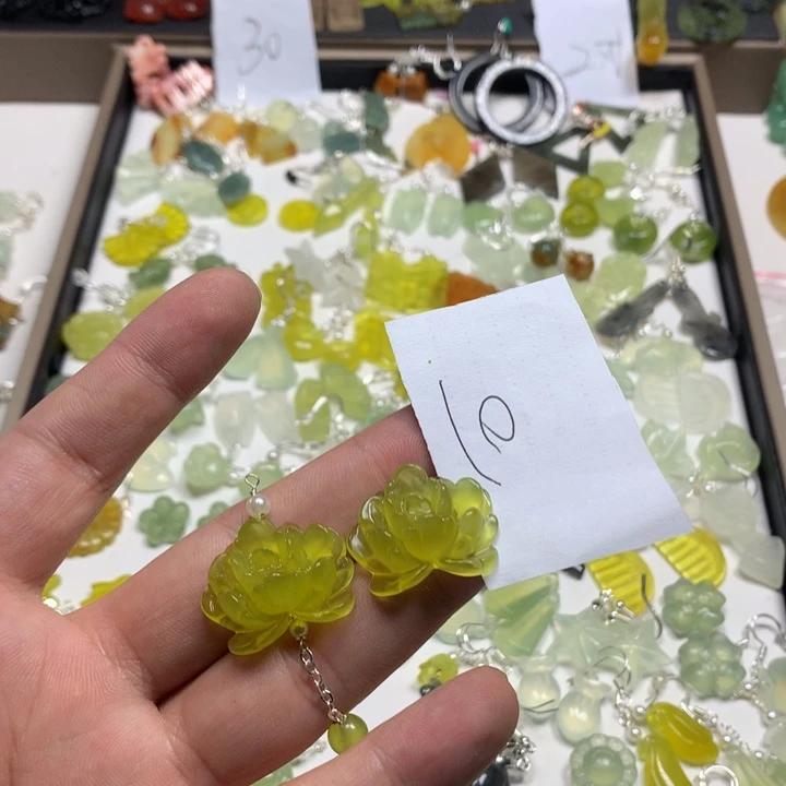 蛇纹石玉岫玉合金健*?