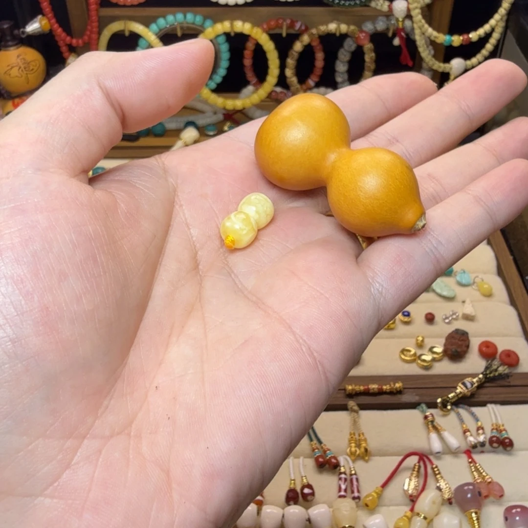 肆*由米文玩 直播间链接