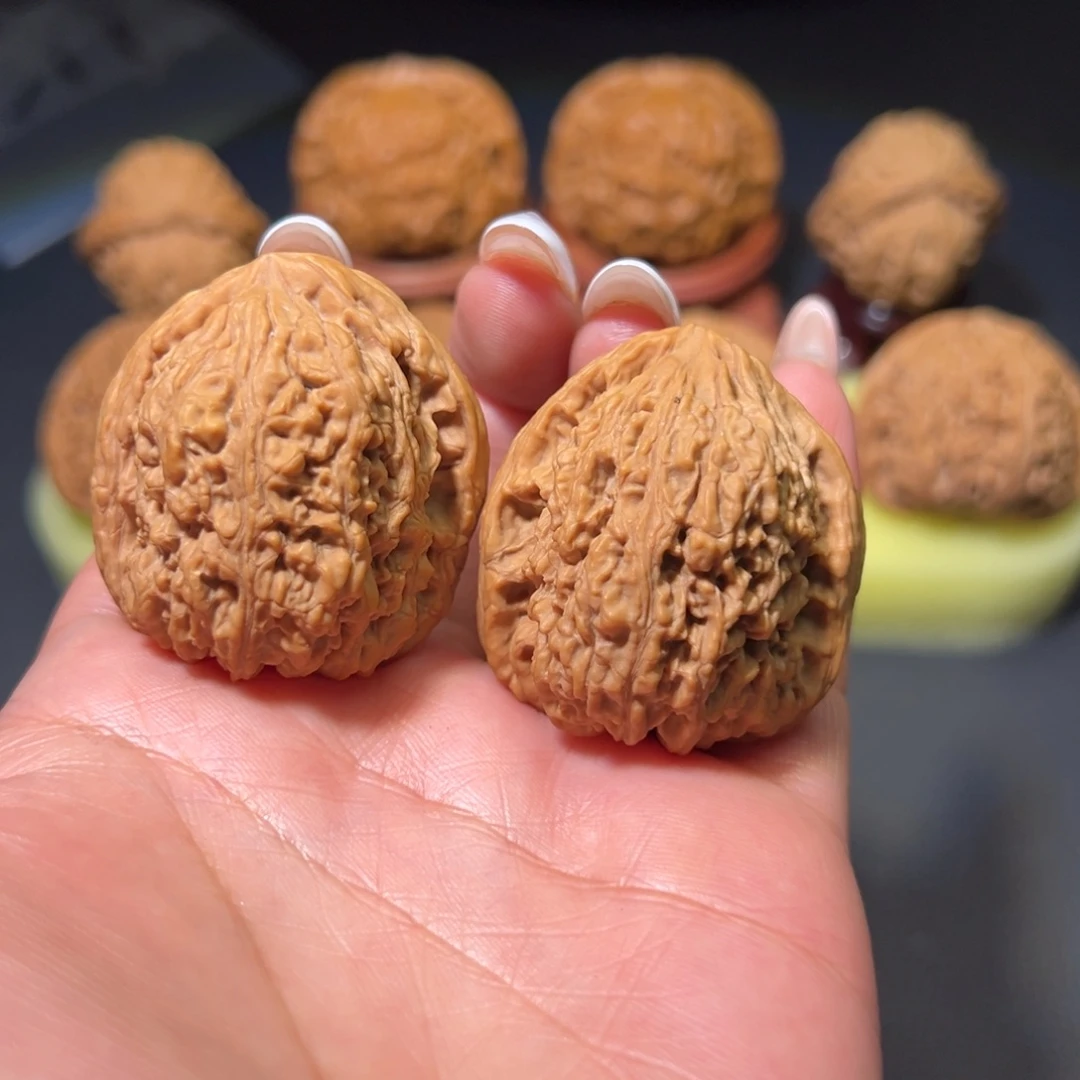 文玩核桃吊坠丑疆36