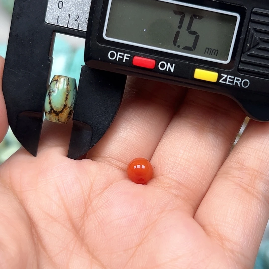 未镶嵌南红玛瑙珠宝奇石
