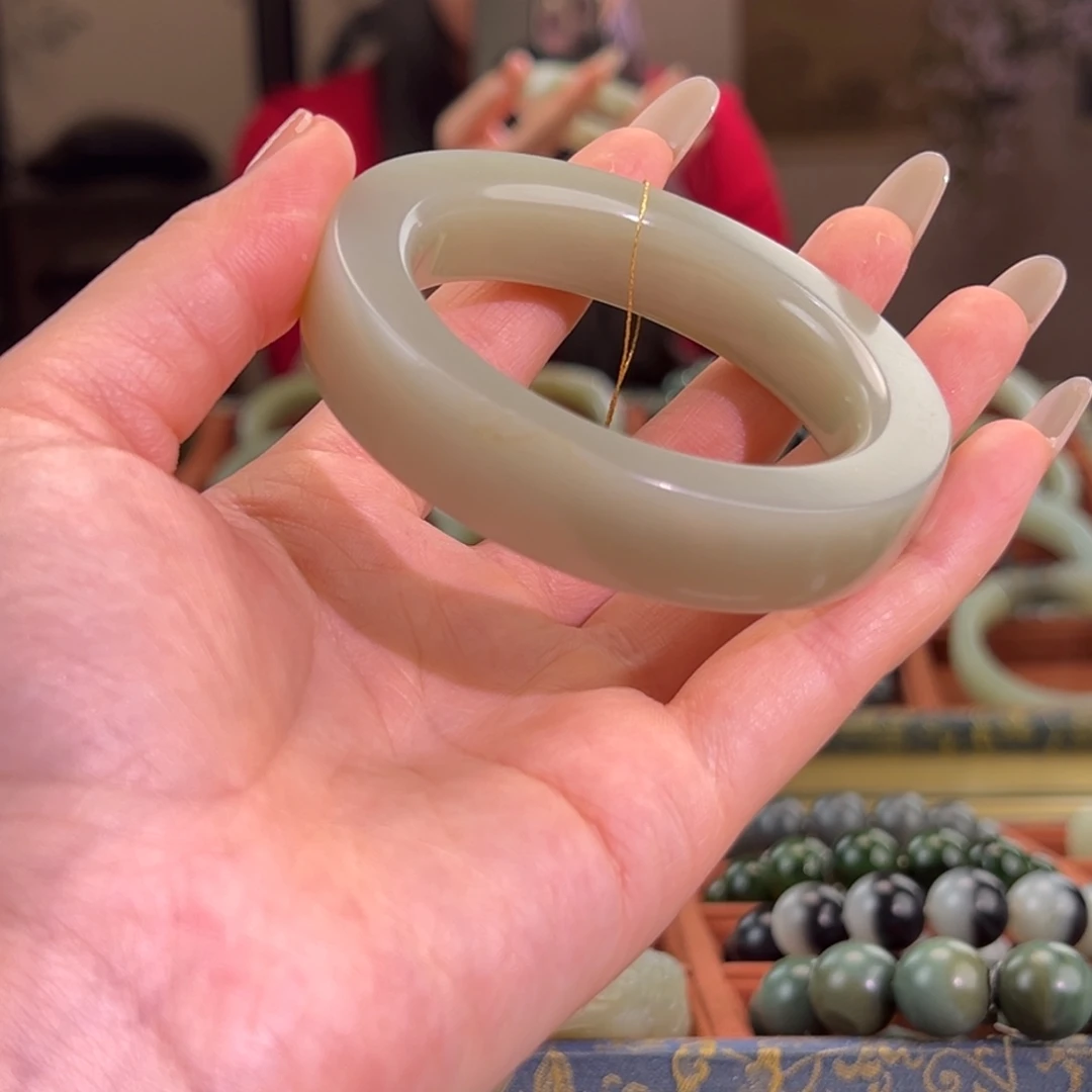 和田玉（子料）未镶嵌手镯