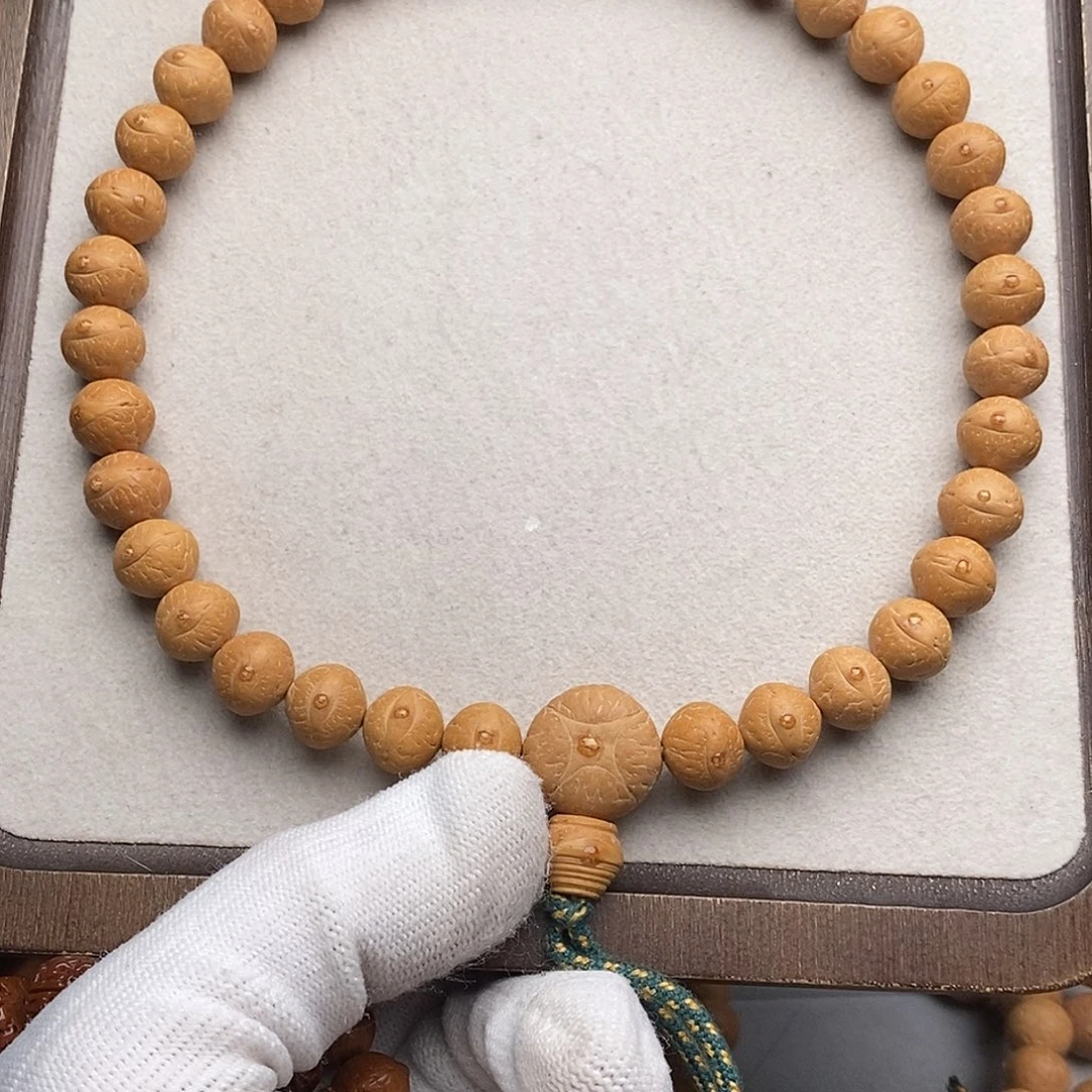 手串凤眼菩提TN01-12246飞碟桩11.4mm凤眼手持36颗