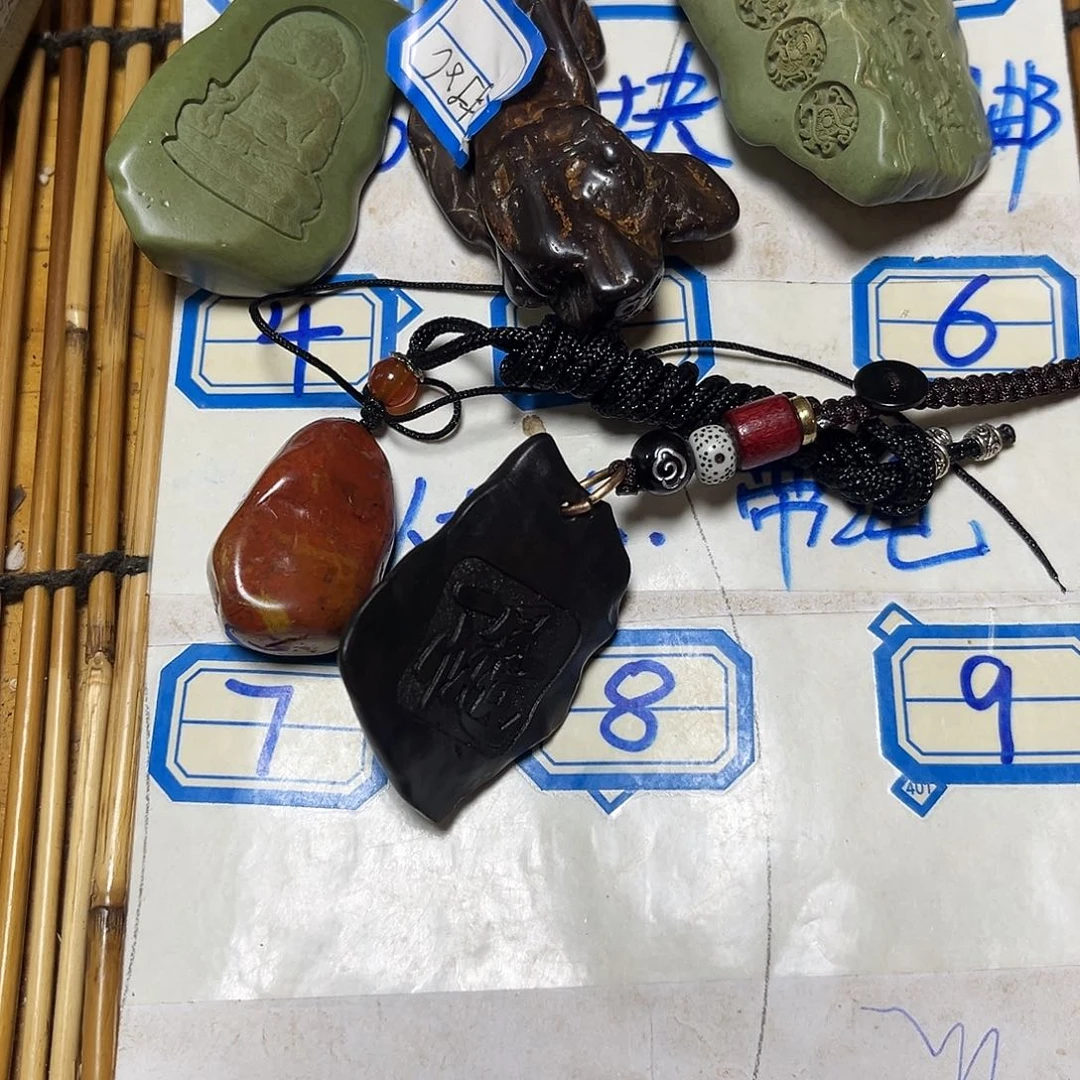 原石雕刻手把件，脖挂