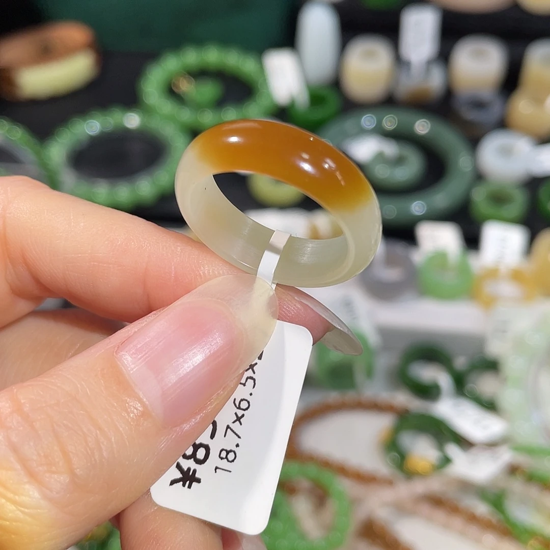 和田玉（糖玉）未镶嵌戒指