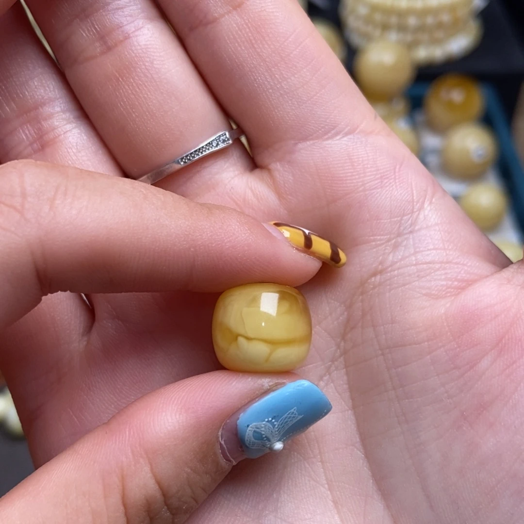 蜜蜡未镶嵌珠宝奇石13.3mm