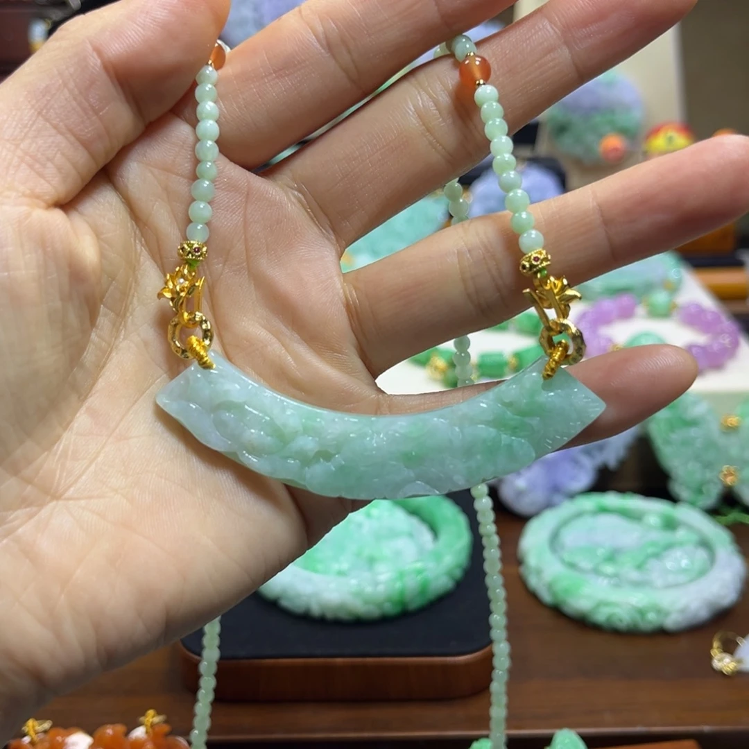 翡翠未镶嵌颈饰天然翡翠