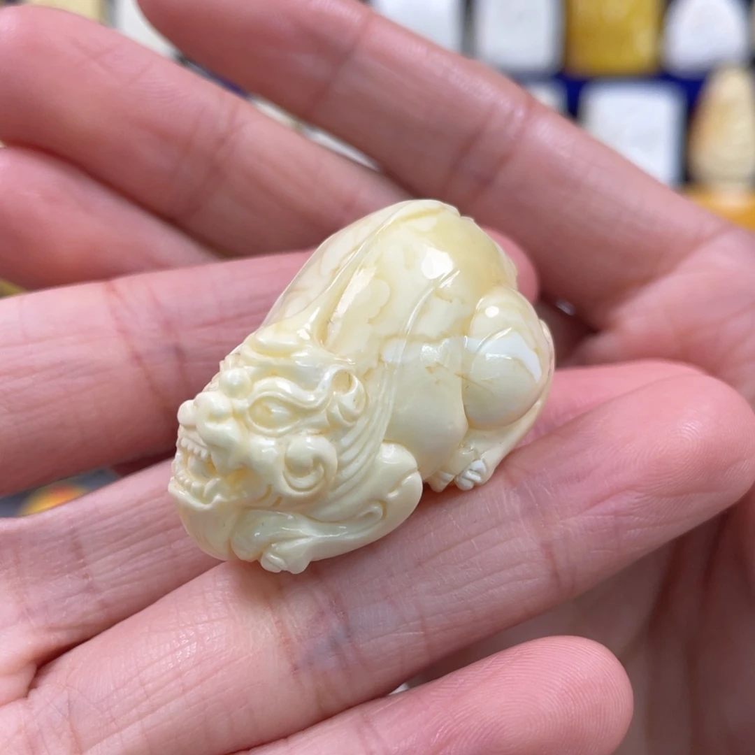 蜜蜡裸石未镶嵌琥珀蜜蜡貔貅吊坠