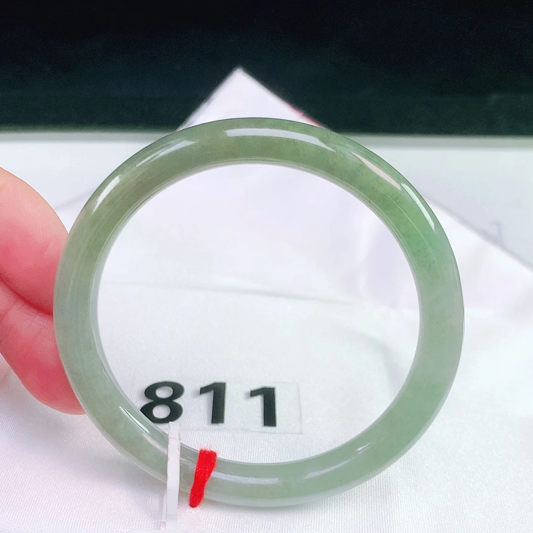 未镶嵌手镯（圆镯）翡翠811