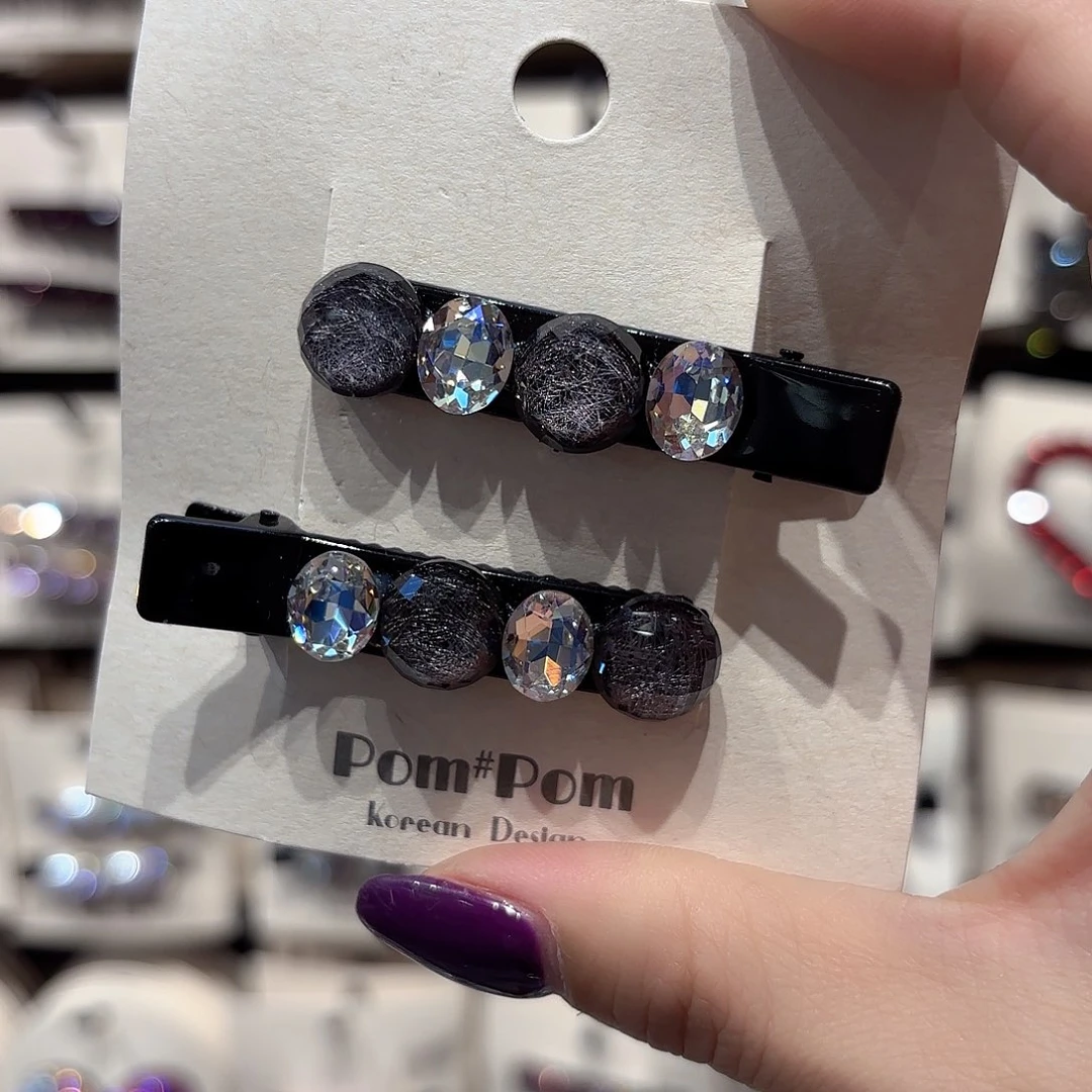 皮质铁合金灰色压夹