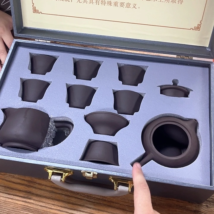 孤品茶具套装等。