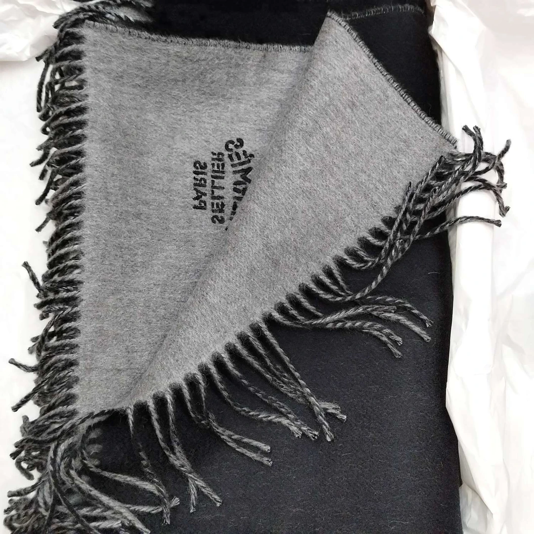 95新 Hermes/爱马仕 带盒山羊绒围巾双面款E103-3